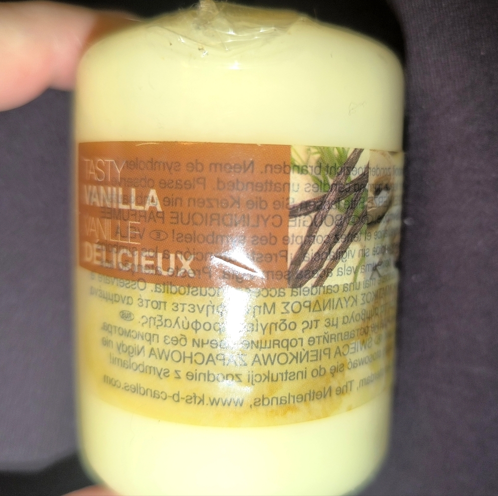 Vanilla Scented kts-b Vanilla Delicieux Candle